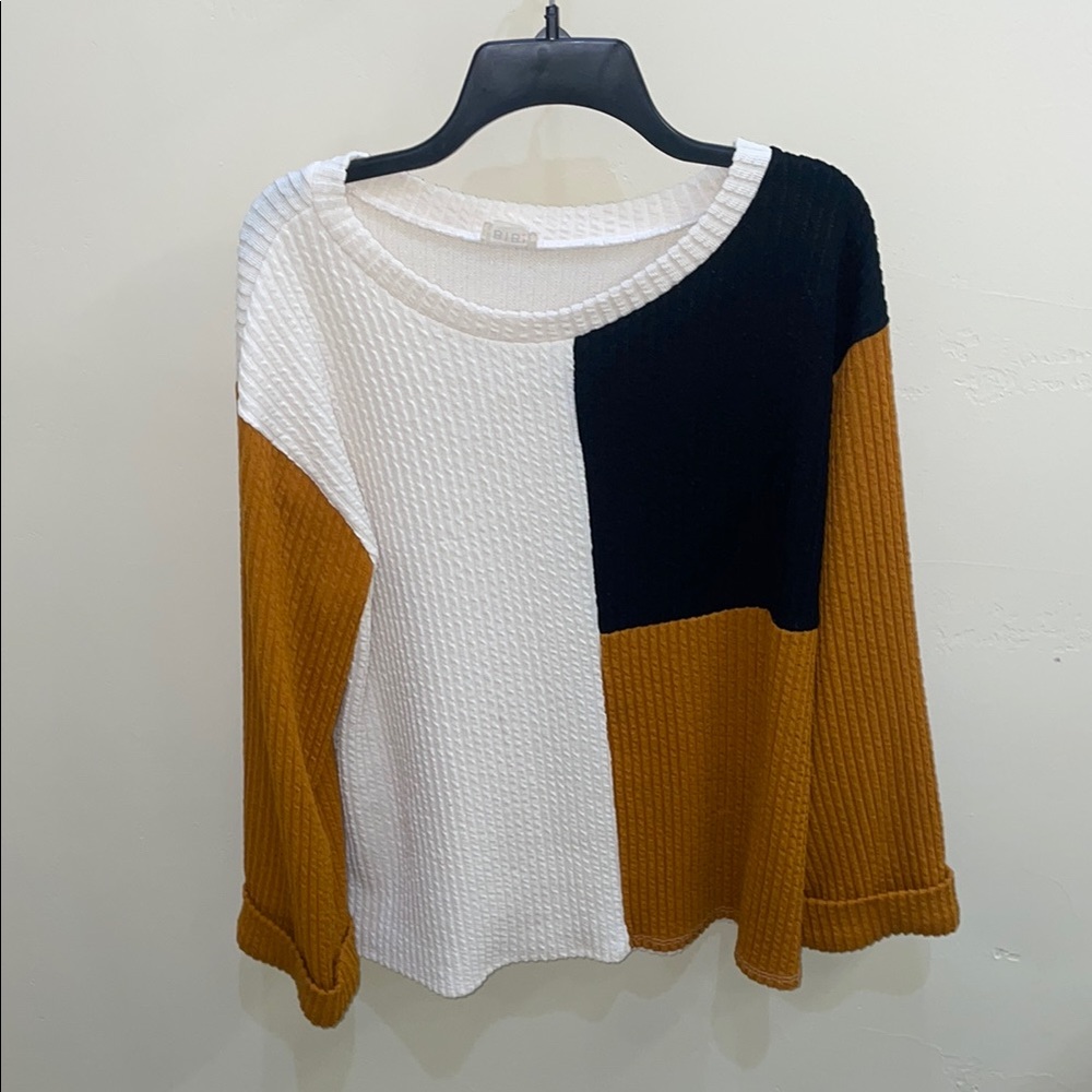 BiBi Ribbed Knit Top in Cream, Black, and Gold